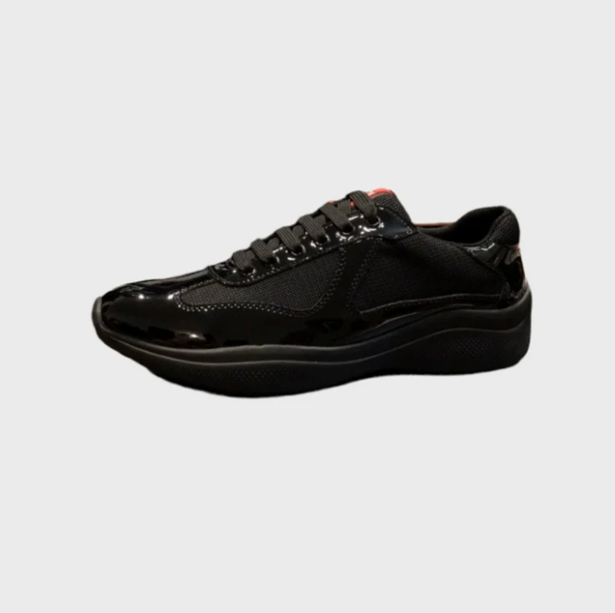 Cups Sneaker
