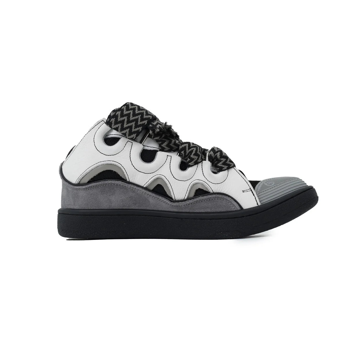 Curb Sneaker